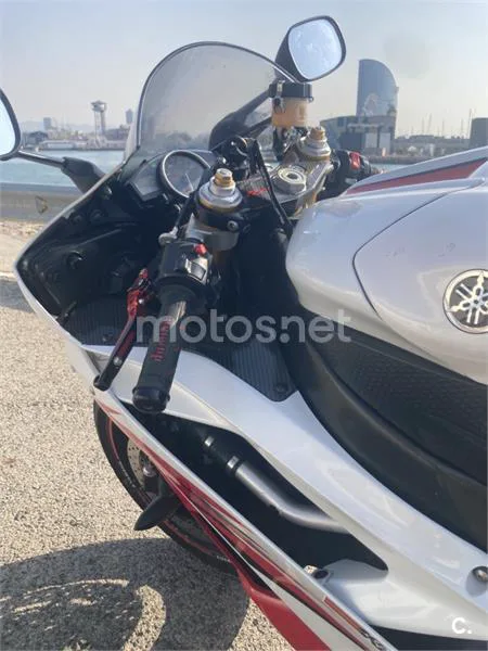 Yamaha YZF-R6 - Vista 3