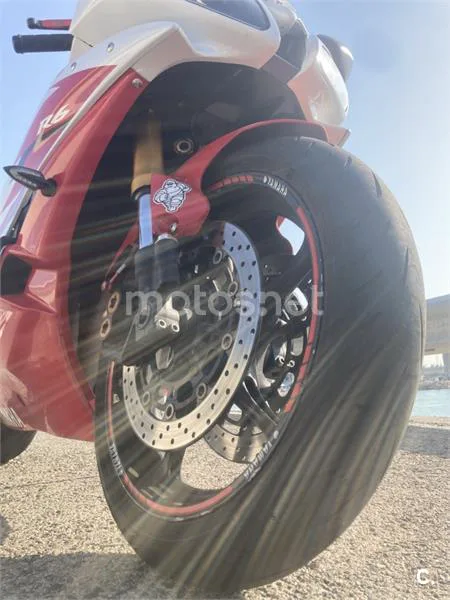 Yamaha YZF-R6 - Vista 10