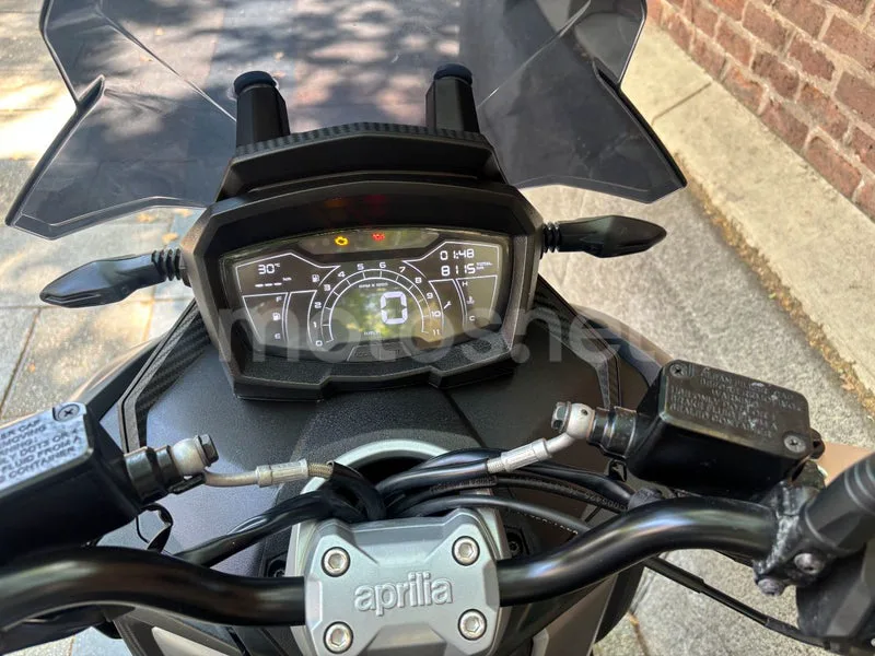 Aprilia SR GT 125 - Vista 3