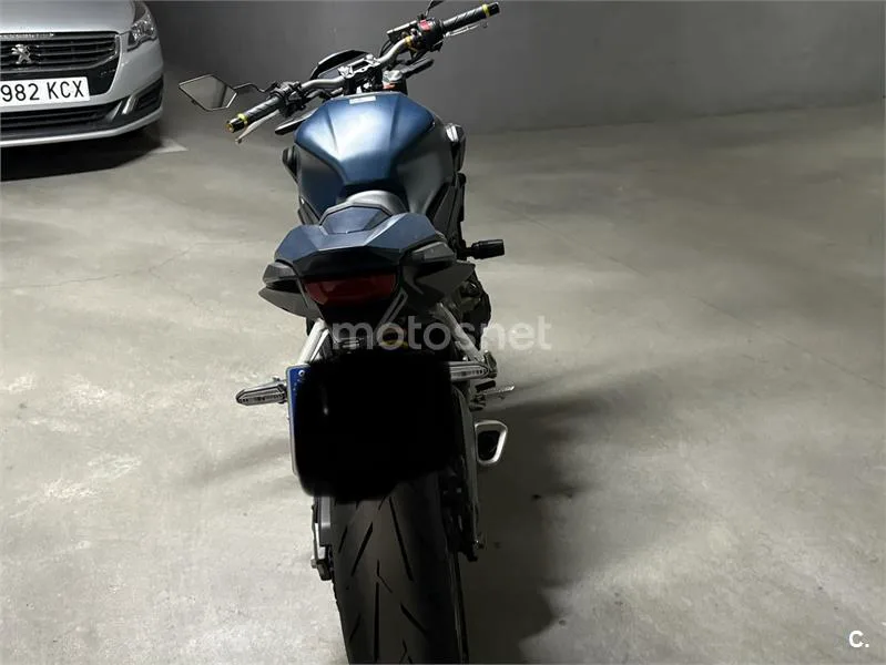 Honda CB650R - Vista 3