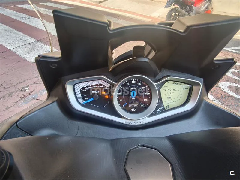 Kymco Xciting S 400 - Vista 3