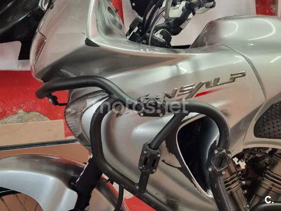 Honda XL650V Transalp - Vista 6