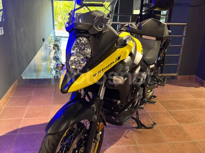 Suzuki V-Strom 650XT - Vista 4
