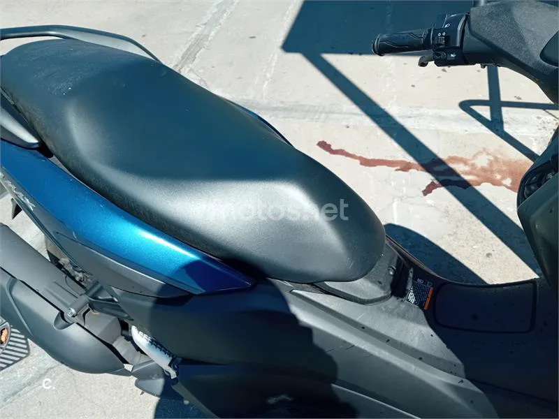 Yamaha NMAX - Vista 7