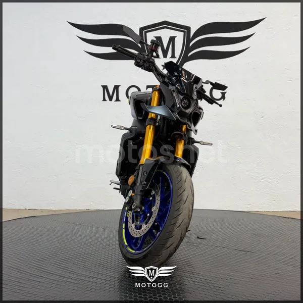 Yamaha MT-09 - Vista 4