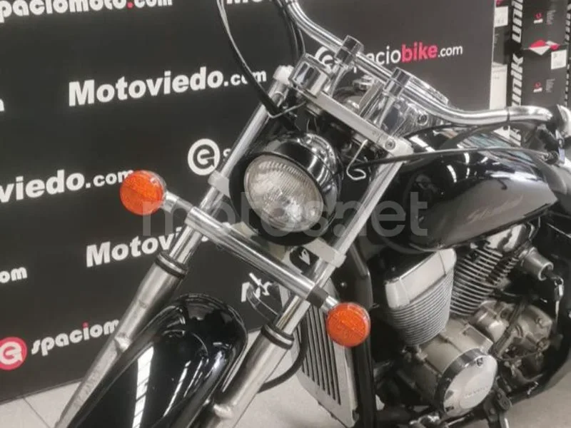 Honda Shadow 750 - Vista 4