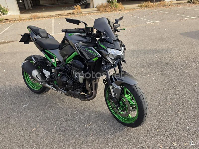 Kawasaki Z900 - Vista 3
