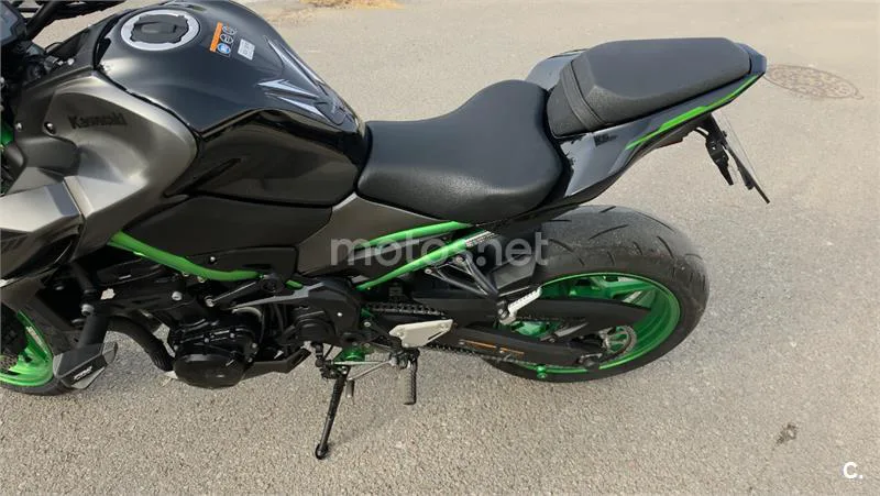 Kawasaki Z900 - Vista 6