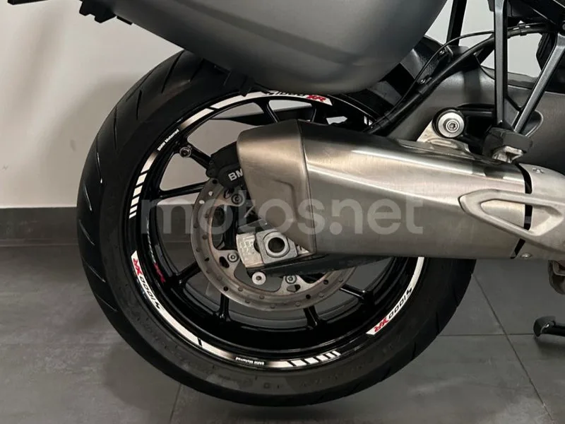 BMW S 1000 XR - Vista 9
