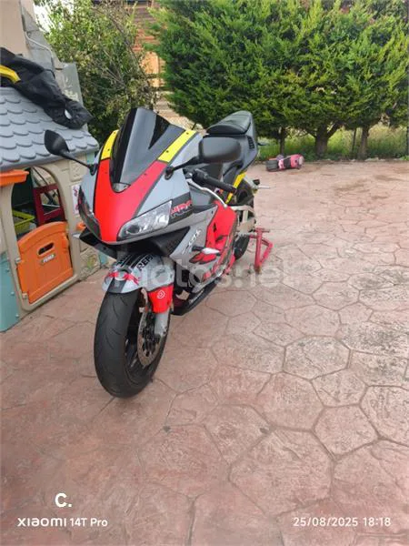 Honda CBR600RR - Vista 4