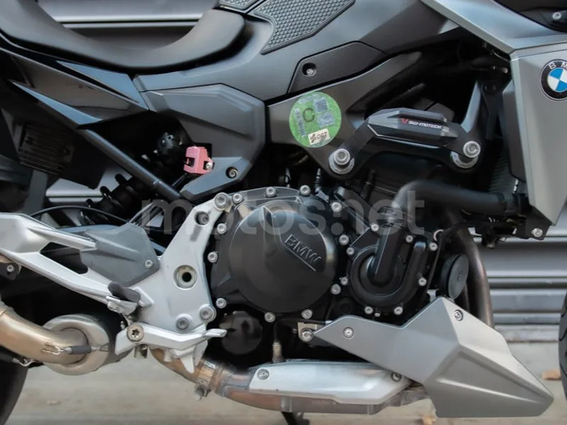 BMW F 900 R - Vista 5