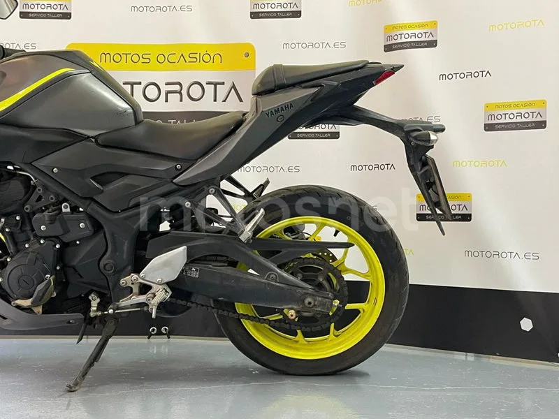 Yamaha MT-03 - Vista 6