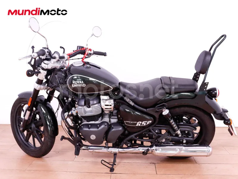 Royal Enfield Super Meteor 650 - Vista 6