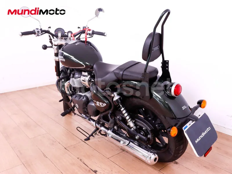 Royal Enfield Super Meteor 650 - Vista 8