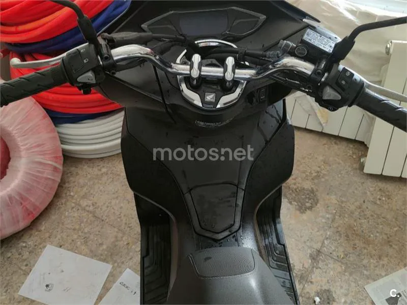 Honda PCX125 - Vista 3