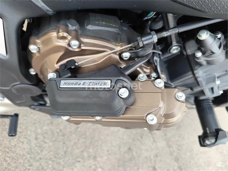 Honda CB650R - Vista 7