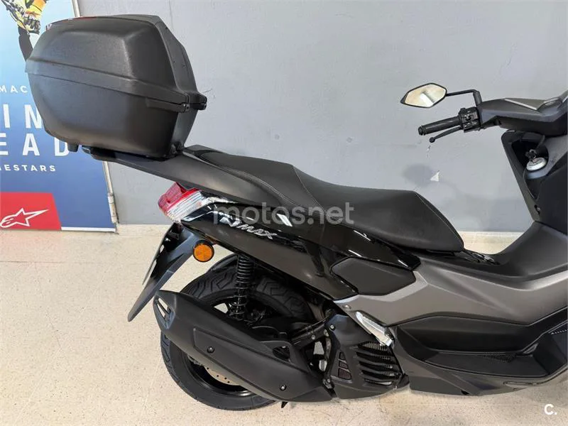 Yamaha NMAX - Vista 10