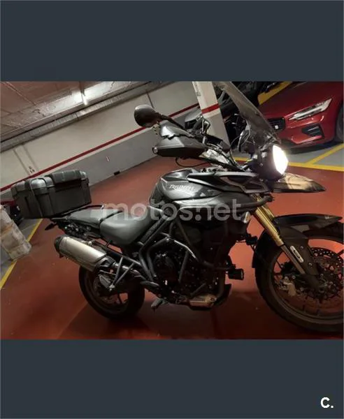 Triumph Tiger 800 - Vista 7