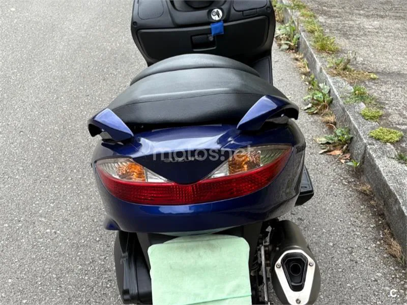 Suzuki Burgman 125 - Vista 3