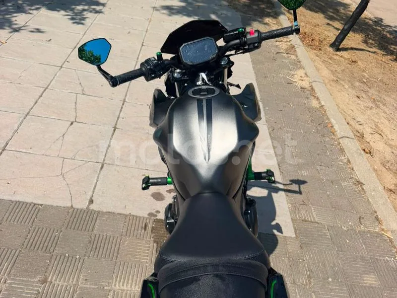 Kawasaki Z650 - Vista 5