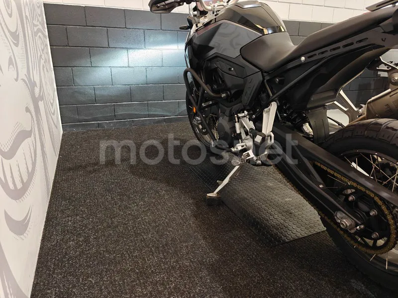 BMW F 900 GS - Vista 5