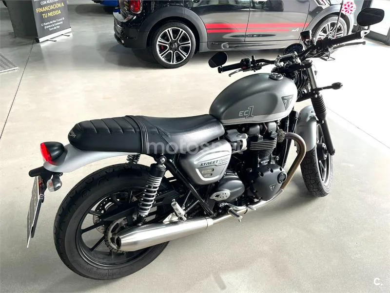 Triumph Street Twin - Vista 14