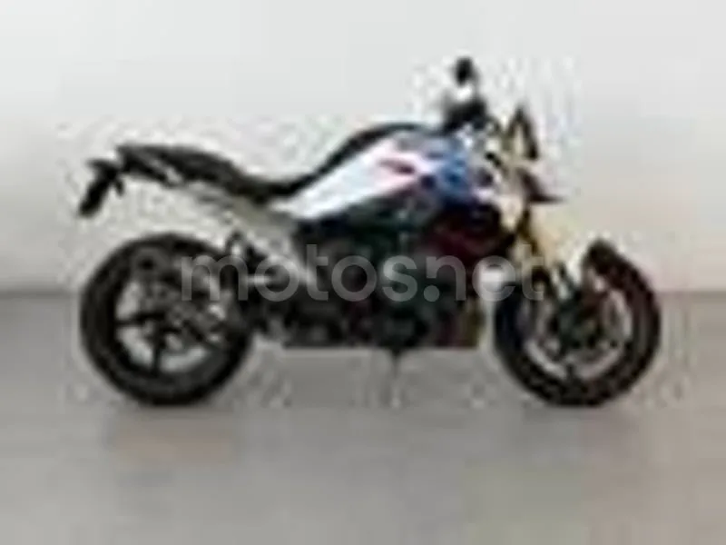 BMW R 1300 R - Vista 5