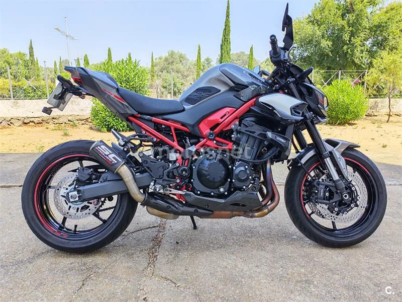 Kawasaki Z900 - Vista 3