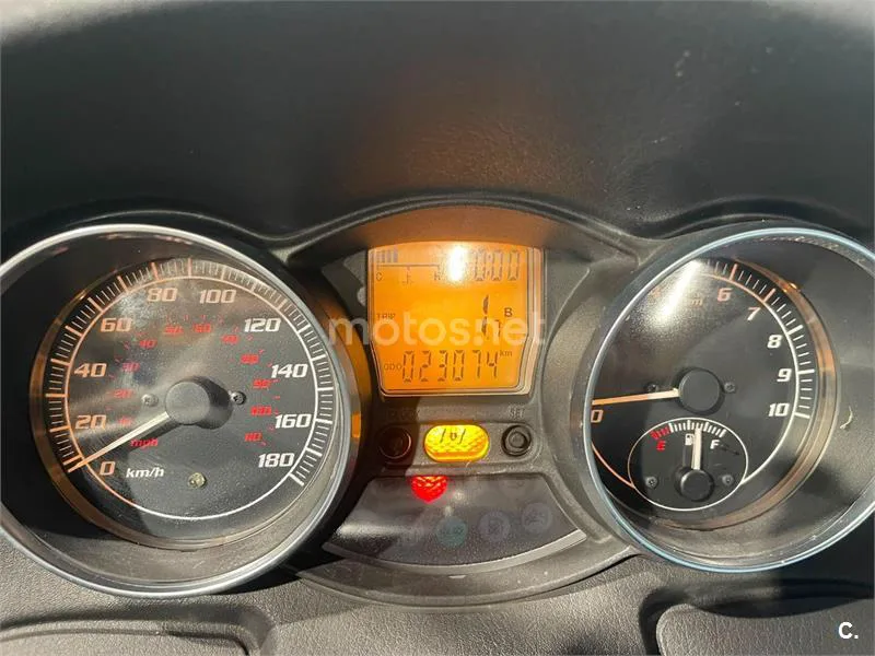 Piaggio MP3 500 LT Business 3799 € 2013 Navarra - 2