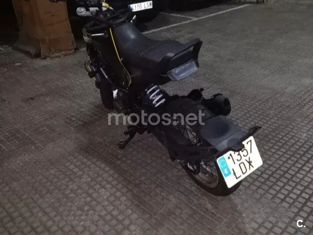 Husqvarna Svartpilen 401 - Vista 7