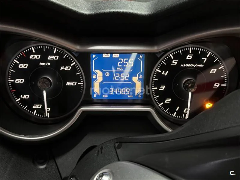 Yamaha XMAX 300 - Vista 3