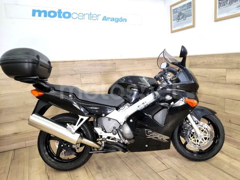 Honda VFR800F 3495 € 1999 Zaragoza - 1