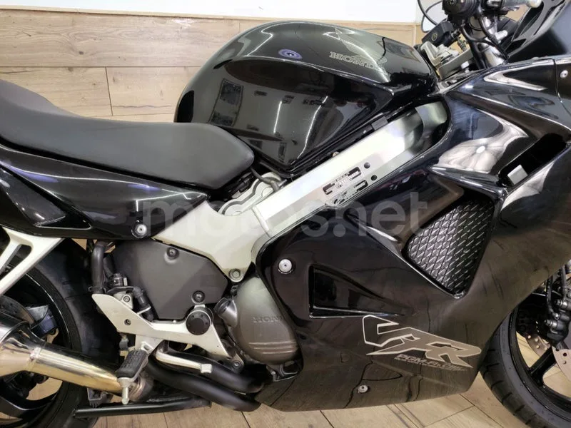 Honda VFR800F - Vista 11