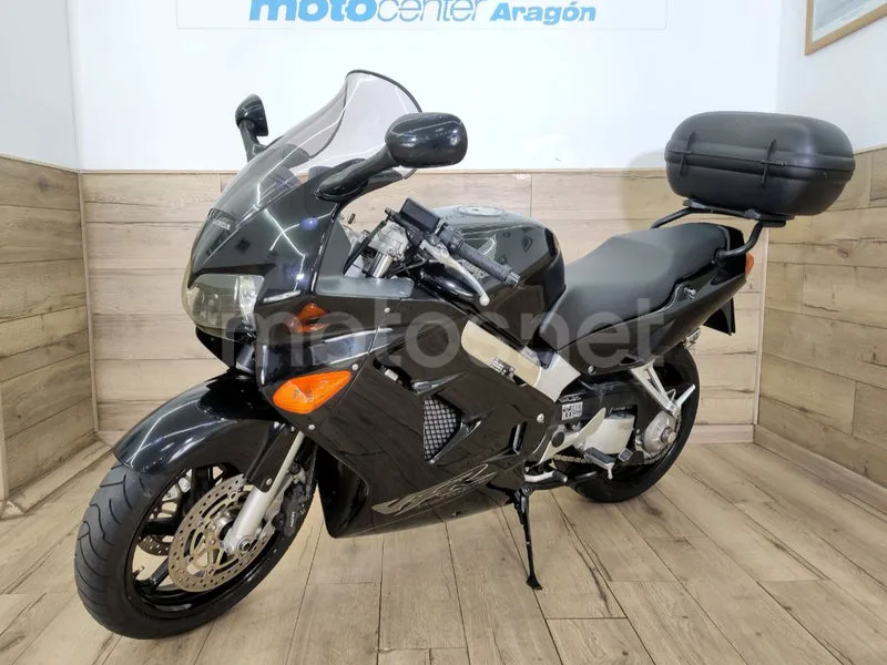 Honda VFR800F - Vista 4