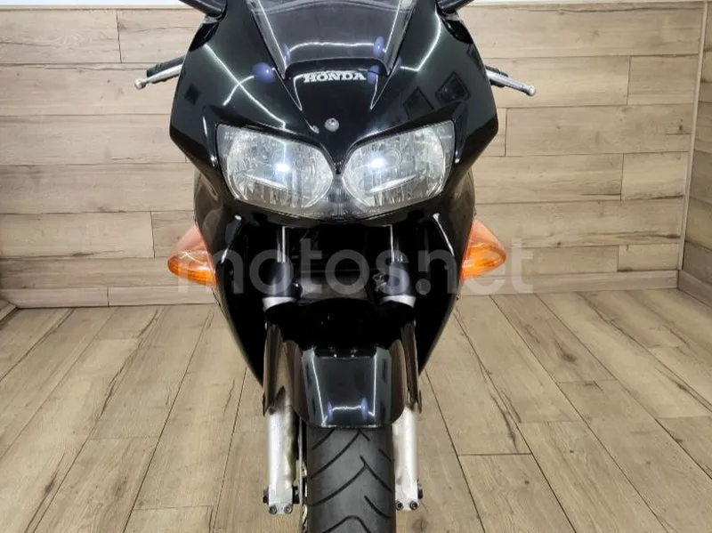 Honda VFR800F - Vista 5