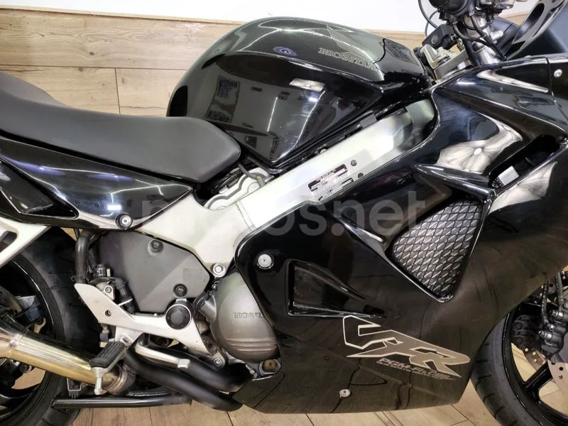 Honda VFR800F - Vista 7