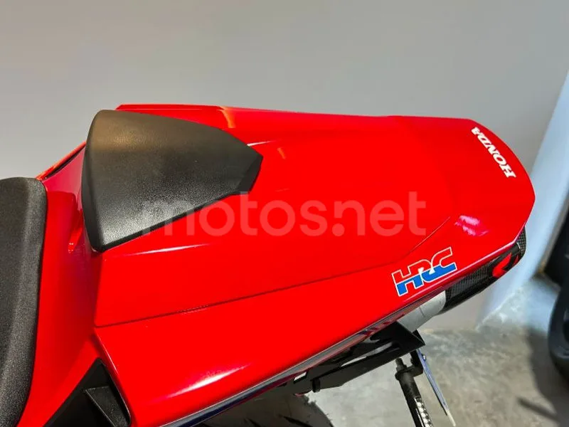 Honda CBR600RR - Vista 14