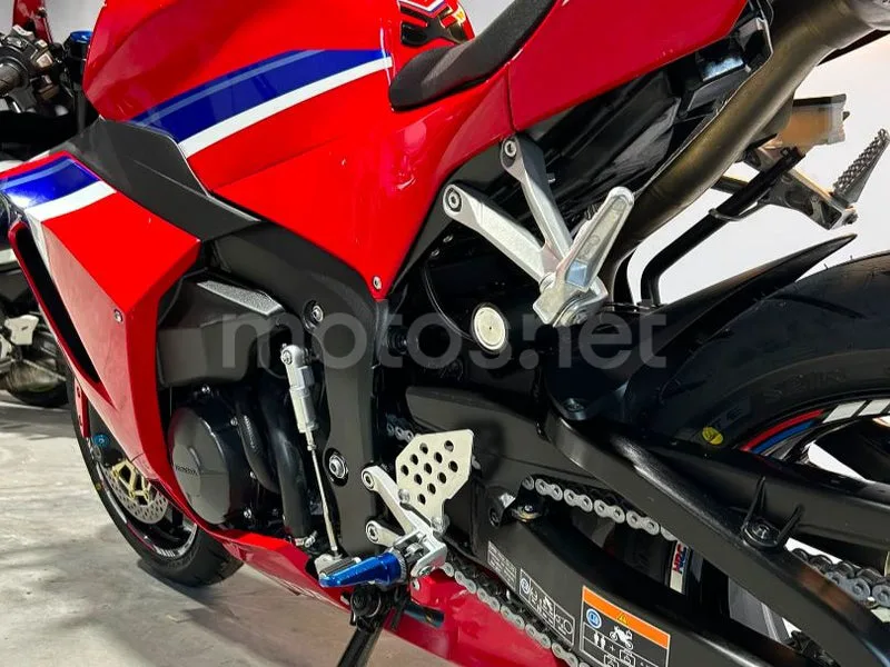 Honda CBR600RR - Vista 5