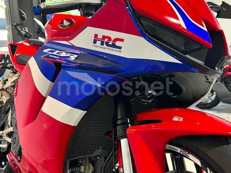 Honda CBR600RR - Vista 8