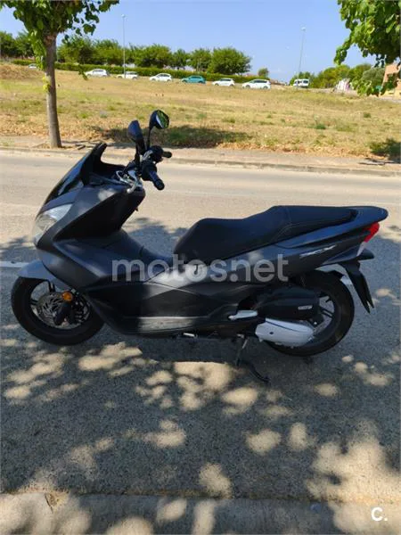 Honda PCX125 - Vista 5