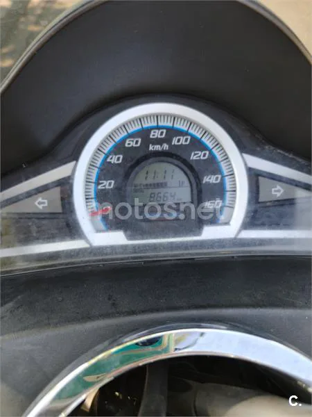 Honda PCX125 - Vista 8