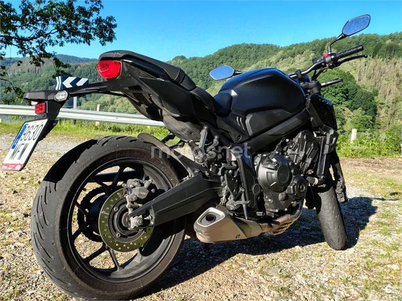 Honda CB650R - Vista 2