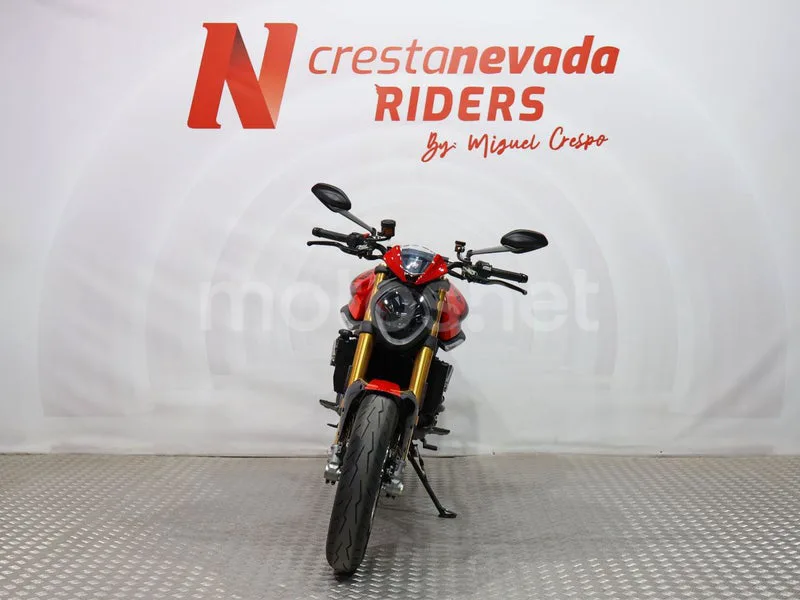 Ducati Monster - Vista 5