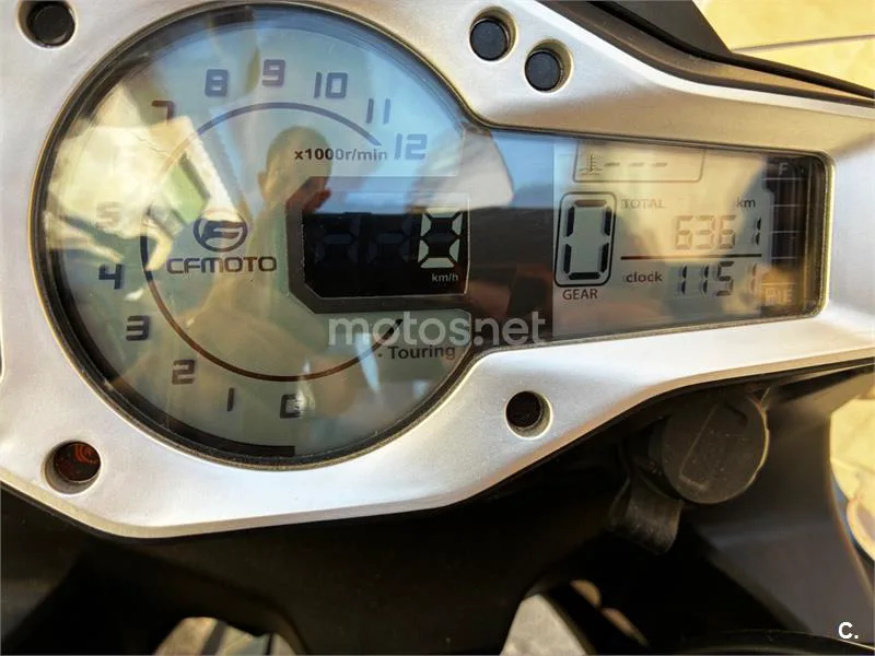 CFMOTO 650MT - Vista 4