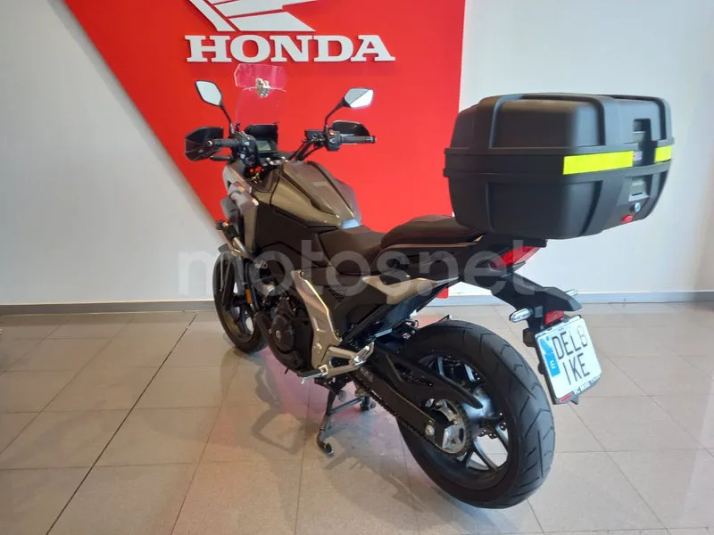 Honda NC750X - Vista 8