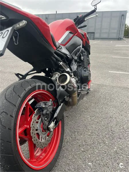 Kawasaki Z900 - Vista 3