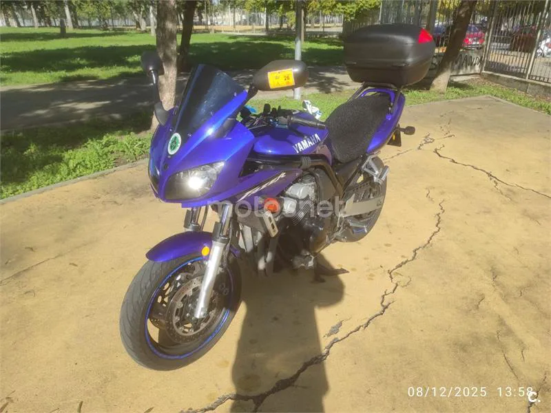 Yamaha FZS600 Fazer 1900 € 2002 Sevilla - 1