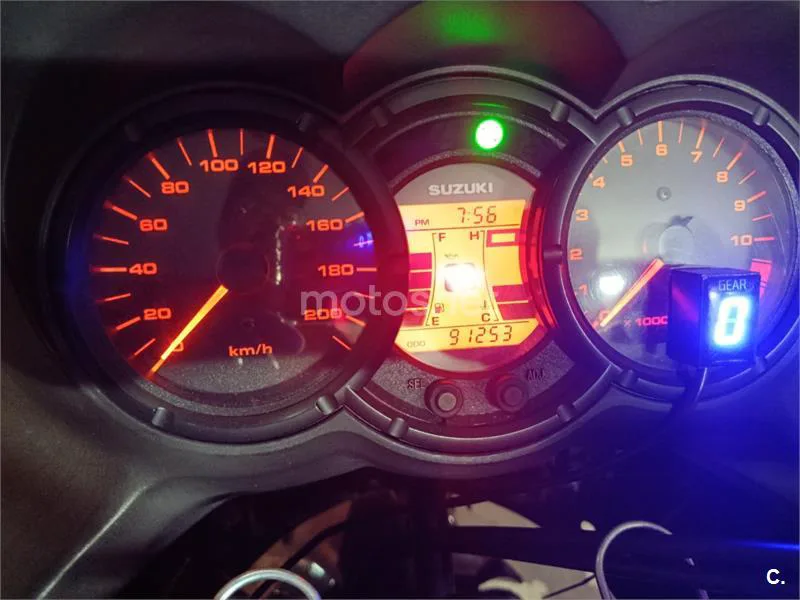 Suzuki V-Strom 650 2800 € 2007 Toledo - 2