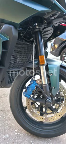 BMW M 1000 XR - Vista 11