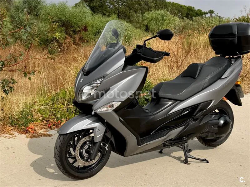 Suzuki Burgman 400 2750 € 2019 Huelva - 1